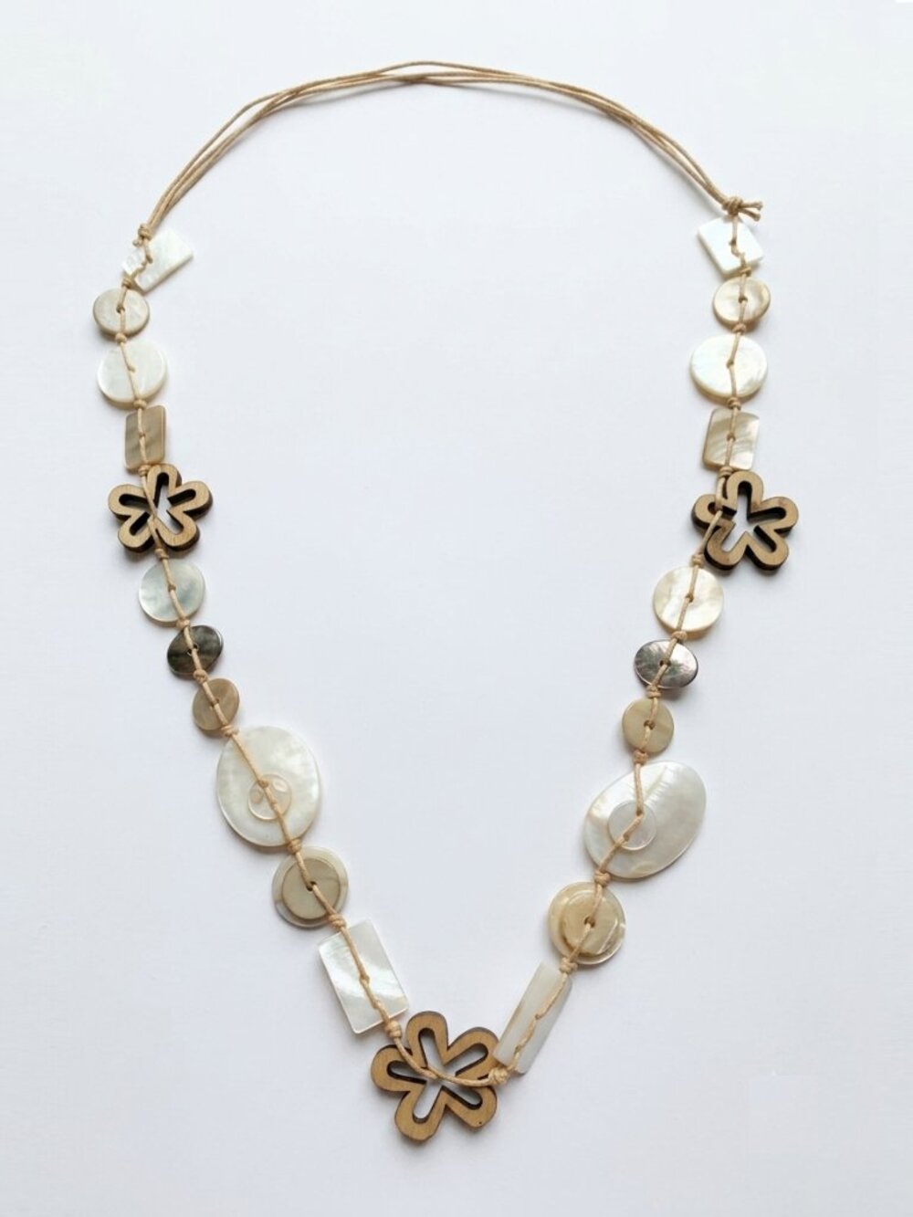 🌸 Cream Long Mother-of-Pearl & Wood Boho Statement Necklace